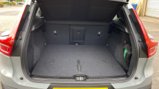 Volvo XC40 2.0 B3P Plus Dark 5dr Auto Petrol Estate